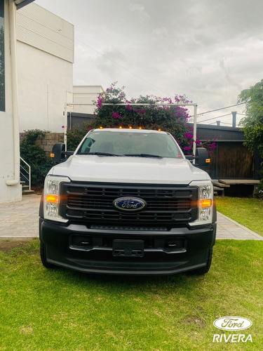 Ford F-450 Xl