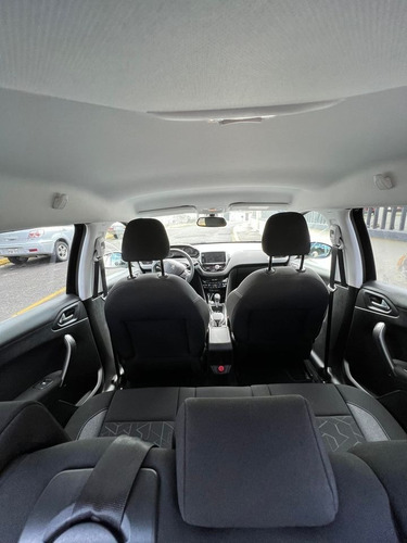 Imagen 3 de 5 de Peugeot 2008 1.6 Full Crossover Suv 5p T/a Año 2018