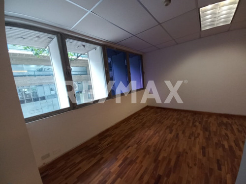 Se Vende Oficina En Los Palos Grandes Chacao