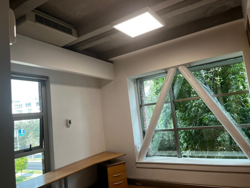 144m2 Habilitada Nororiente Semiamoblada Impecable