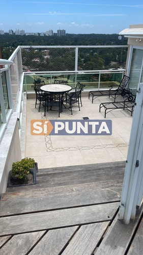 Imagen 12 de 14 de Penthouse En Alquiler Playa Mansa
