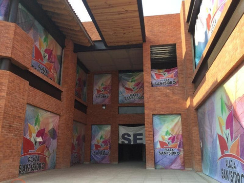 Imagen 3 de 21 de Locales Comerciales Plaza San Isidro Metepec