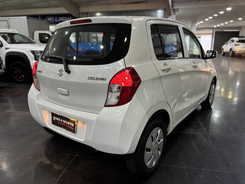 Suzuki Celerio GLX 1.0L 5MT AC