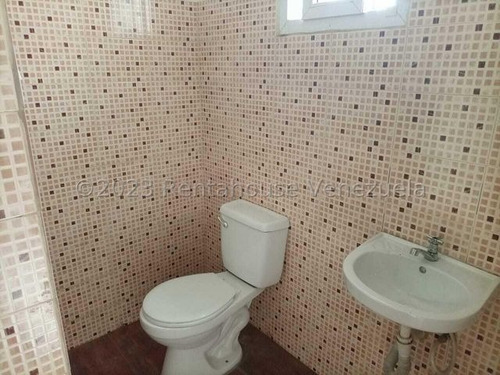 Imagen 12 de 30 de Casa En Venta La Piedad Norte Cabudare Lara Rah 23-18790 // Invierta Seguro Con Rentahouse//