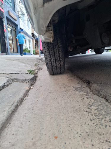 Kia Bongo 2.5 Std 4x2 Rs Turbo C/ Carroceria 2p