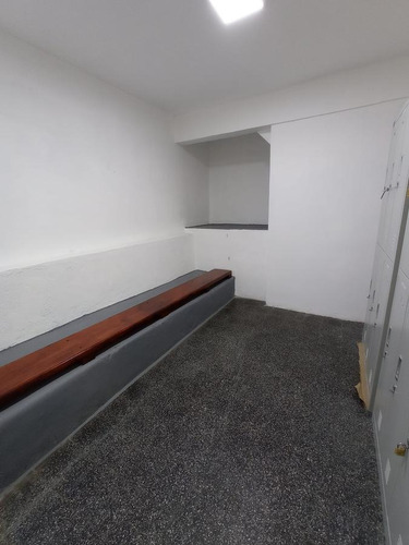Imagen 29 de 30 de Gran Deposito Con Oficinas , 1100 M2 Proximo Al Puerto Con Renta De U$s 3500 !!