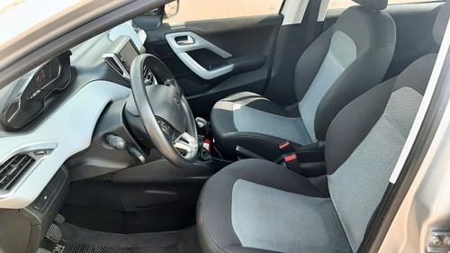 Imagen 5 de 11 de Peugeot 208 Allure 1.5 N Touchcreen Año 2016