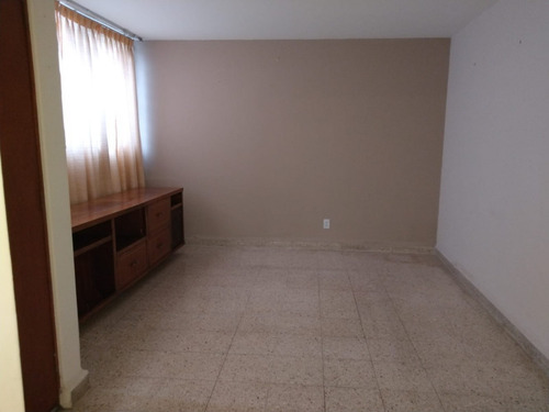 Imagen 2 de 14 de Excelente Casa Ubicada En Educación