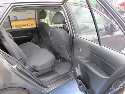 Kia Carens RONDO EX 4X2 2000CC MT AA