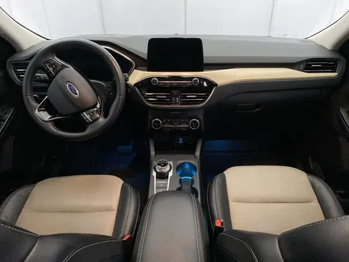 Ford Escape Titanium Hev