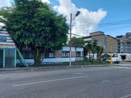 Casa En Barrio Obrero Lv