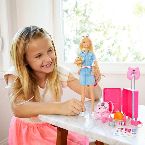 Barbie Viajante Adventures Viajeira Com Acessórios Mattel