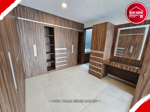 Casas En Venta En Metepec Cerca Del Parque Bicentenario Con 4 O 5 Recamaras