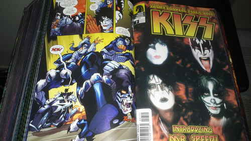 Hq Kiss Kompendium 1977 2003 Encadernado Gibis 1280 Páginas (Usado)