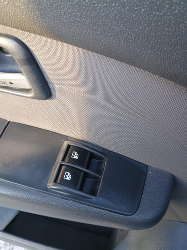 Fiat Strada 1.8 Adventure Locker Ce Flex 2p