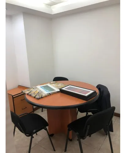Se Alquila Oficina 100,20m² Ccct