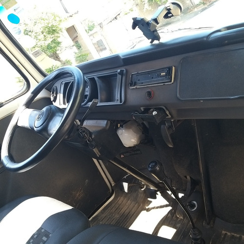 Volkswagen Kombi 2010 1.4 Standard Total Flex 3p