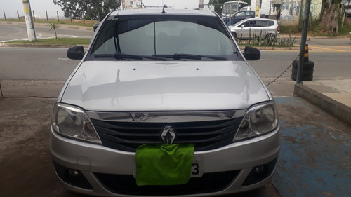 Renault Logan 2012 1.6 Expression Hi-torque 4p