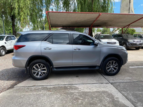 Toyota Sw4 4x4 Srx 2.8 Tdi 6 A/t 7a - 2016