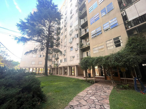 Venta - Departamento De Tres Dormitorios Con Balcón En Centro Río, Rosario