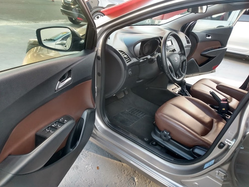 Imagem 6 de 13 de Hyundai Hb20 Confort