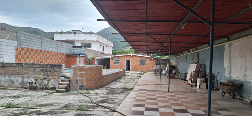 Casa En Res. Las Morochas Cod. Indic-1896
