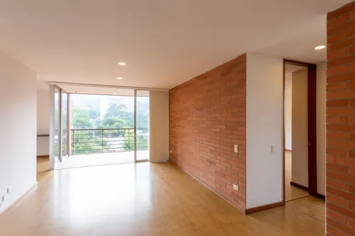 Apartamento En Arriendo En El Tesoro. Cod A20252