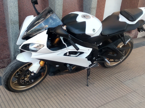 Yamaha R6