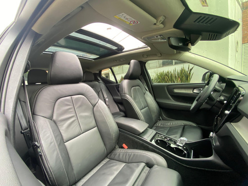 Volvo Xc40 Ultimate Dark B5