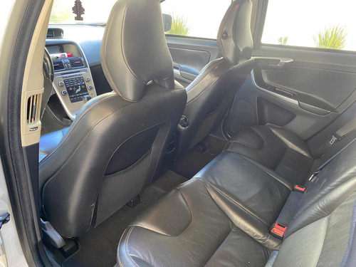 Imagem 9 de 11 de Volvo Xc60 3.0 6cc