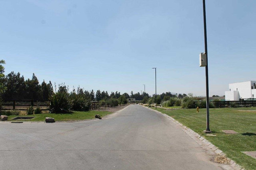 Sitio En Exclusivo Condominio De Primer Nivel