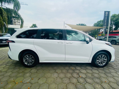 Toyota Sienna 3.5 Le At