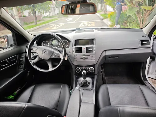 Mercedes-Benz C 180 CGI