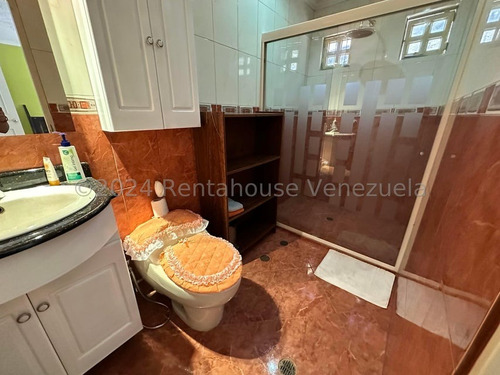 Casa Hermosa Con Amplios Espacios En Conjunto Privado Valle Fresco Con Area Parrilla Estacionamiento Todos Los Servicios Estef 25-1500