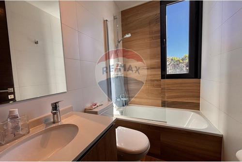 Venta Casa En Valle Escondido ,en Condominio