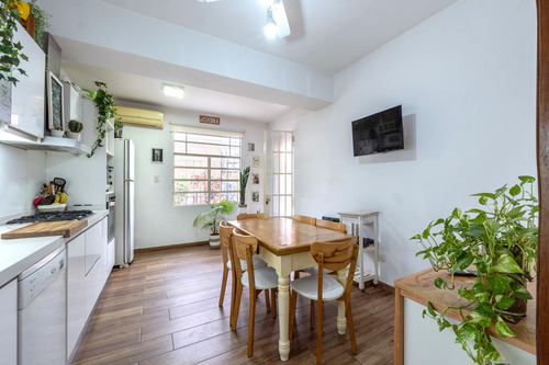 Venta - Casa De 3 Dormitorios, Patio Con Parrillero Y Terraza. Echesortu, Rosario.