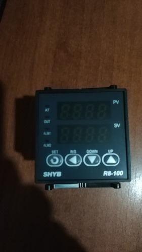 Controlador De Temperatura R8-100 Formato 48x48