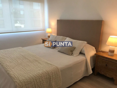 Imagen 11 de 19 de Moderno Apartamento De 2 Dormitorios En Alquiler Frente Al Mar