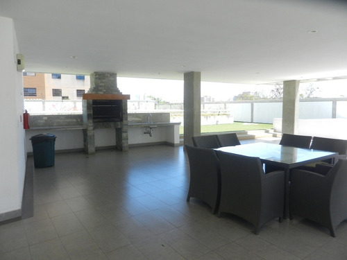 Imagen 4 de 14 de Alquiler Vacacional, Bello Apartamento. Playa El Angel
