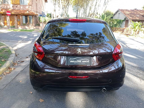 Imagen 5 de 15 de Peugeot 208 Nafta 1.6 Feline Caja Manual Año 2018