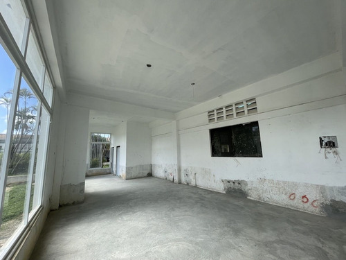 Nave Industrial Alquiler Zona Franca Hainamosa 1