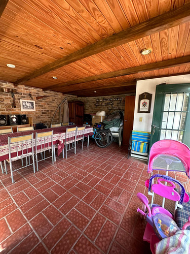 Venta Casa 4 Dormitorios Barbacoa Jardin Solymar Canelones