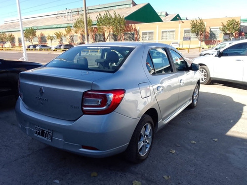 Imagen 7 de 15 de Renault Logan 1.6 Privilege