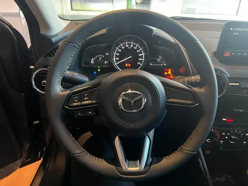 Mazda 2 Sport 1.5 At Touring Cuero 2026 Dp