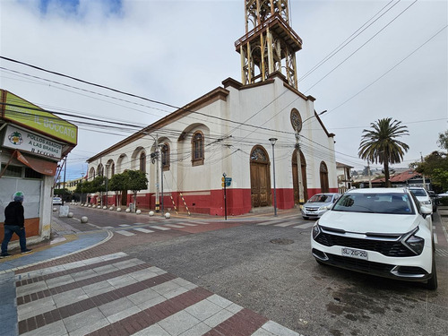 Casa En Venta De 1 Dorm. En Vallenar