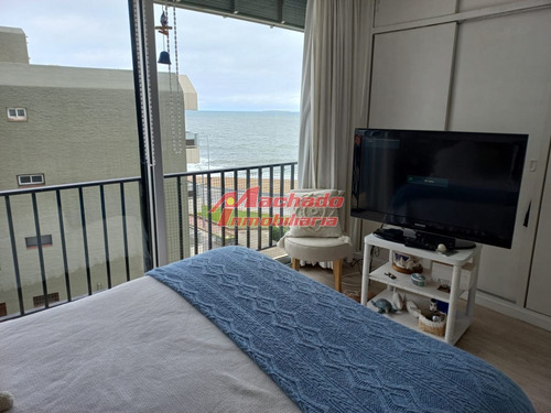 Imagen 10 de 23 de Venta De Apartamento De Tres Dormitorios En Punta Del Este