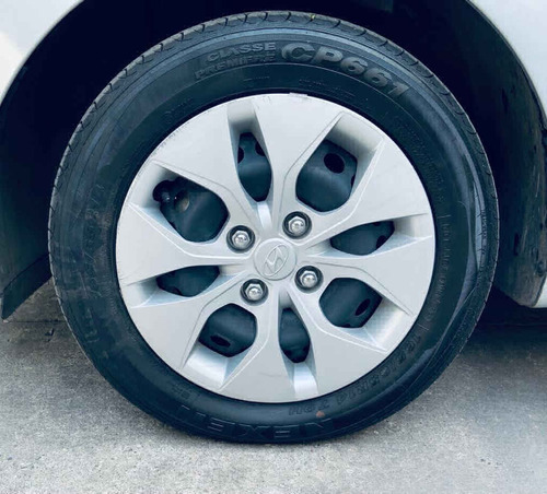 Imagen 4 de 9 de Hyundai Grand I10 2020 4p Gl Mid L4/1.2 Premium Man
