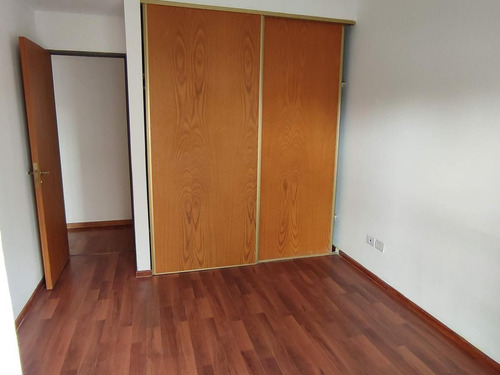 Imagen 9 de 13 de Venta Departamento 2 Dormitorios Y Cochera - 11 E/ 60 Y 61