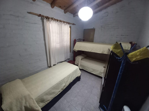 Casa En Venta - 2 Dormitorios 1 Baño - 4.500mts2 - Luján De Cuyo