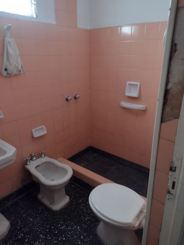 Imagen 14 de 17 de Venta - Casa En Lote Propio 8,66 X 30 - Giorello 1764 - S. L